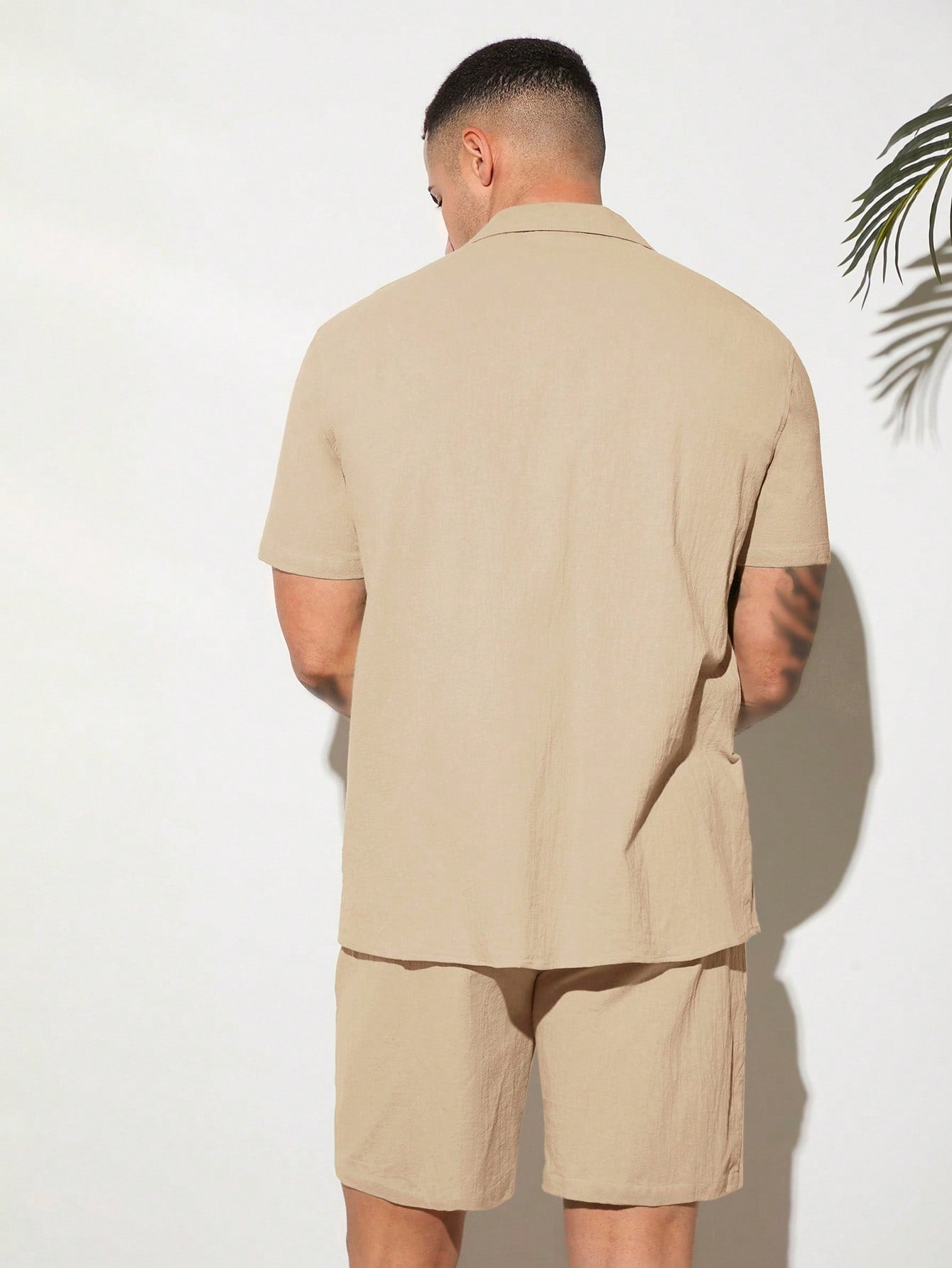 Manfinity VCAY Loose Fit Men's Solid Color Button Front Shirt & Shorts Set Khaki