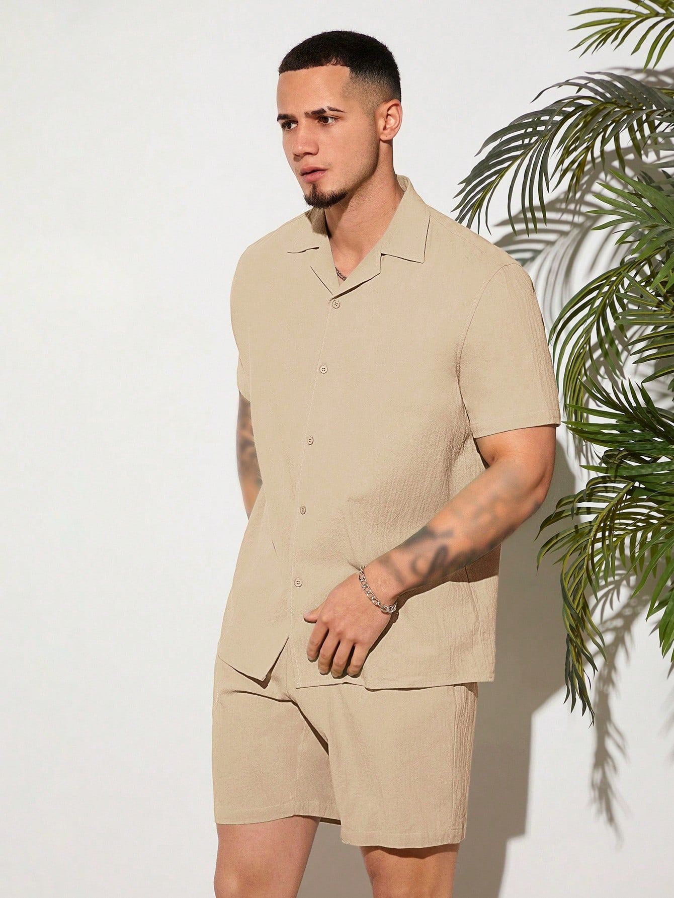 Manfinity VCAY Loose Fit Men's Solid Color Button Front Shirt & Shorts Set Khaki