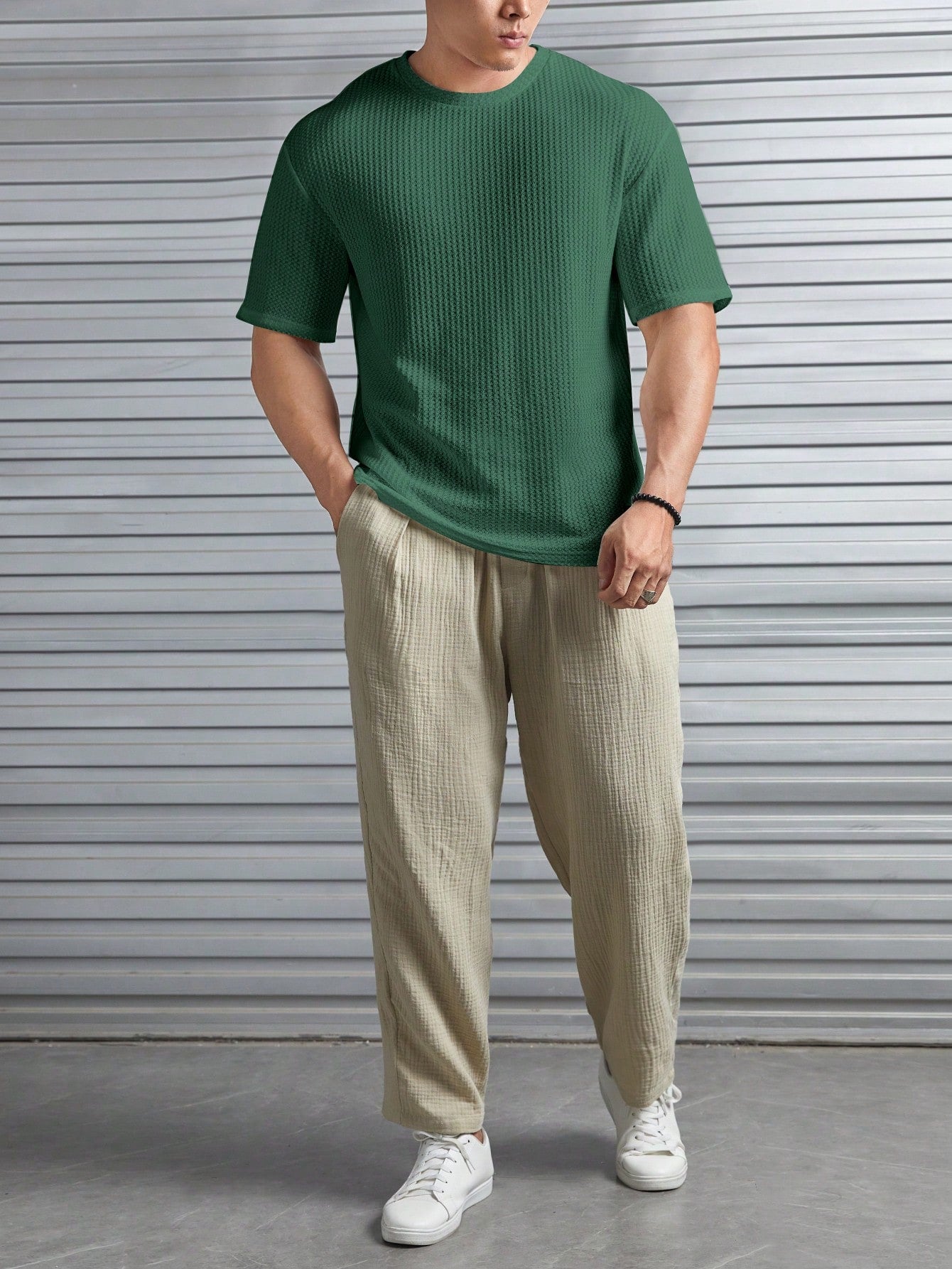 Manfinity Modomio Loose Fit Men's Solid Waffle Knit Short Sleeve Tee Dark Green