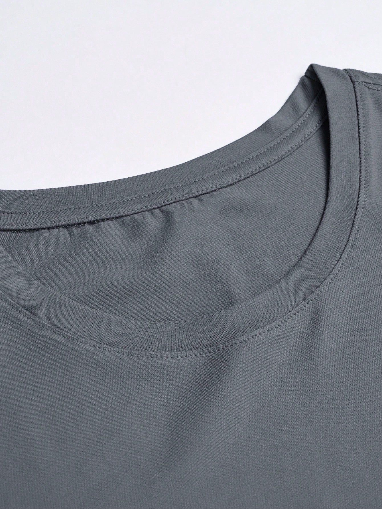 Manfinity Homme Men Cross Print Tee Grey