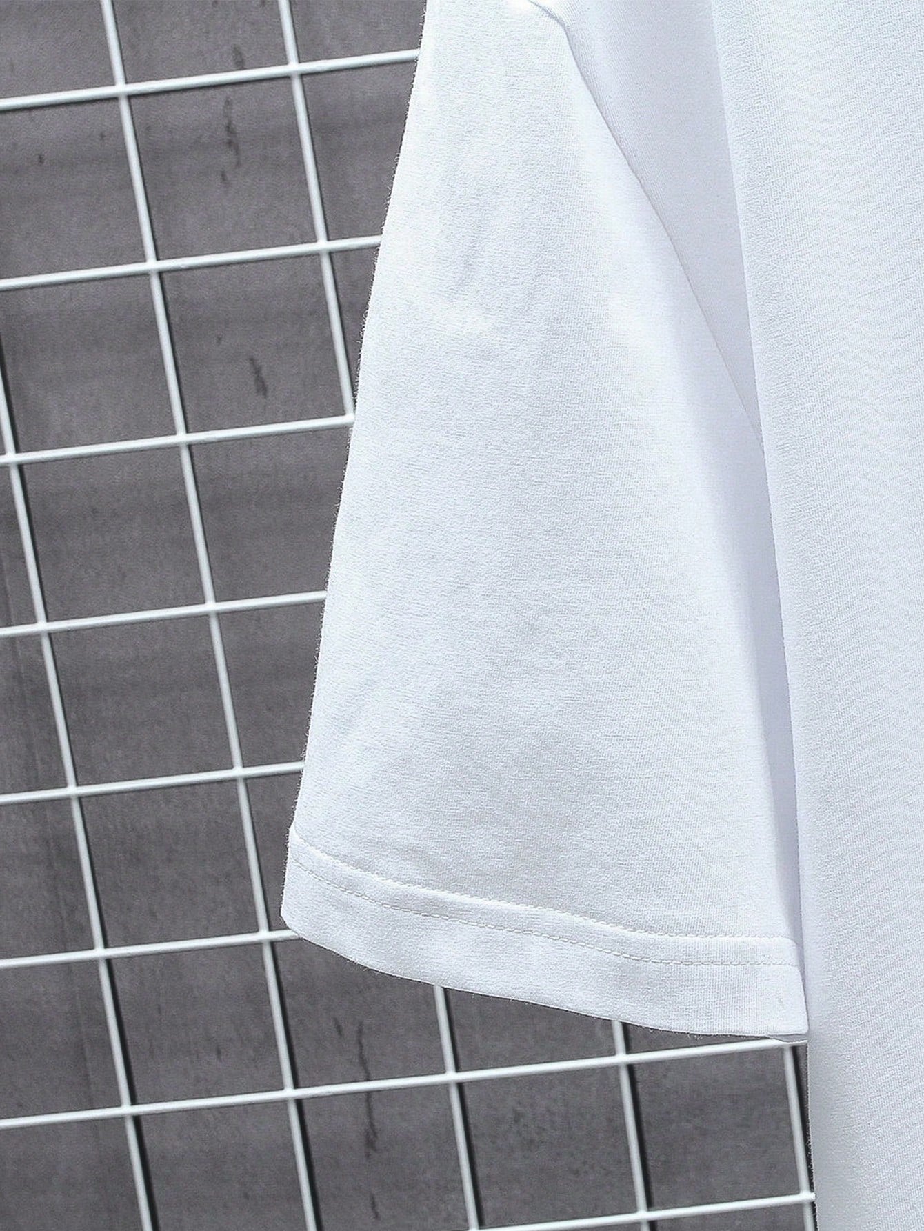 Manfinity Homme Men's Solid Color Round Neck Short Sleeve T-Shirt White