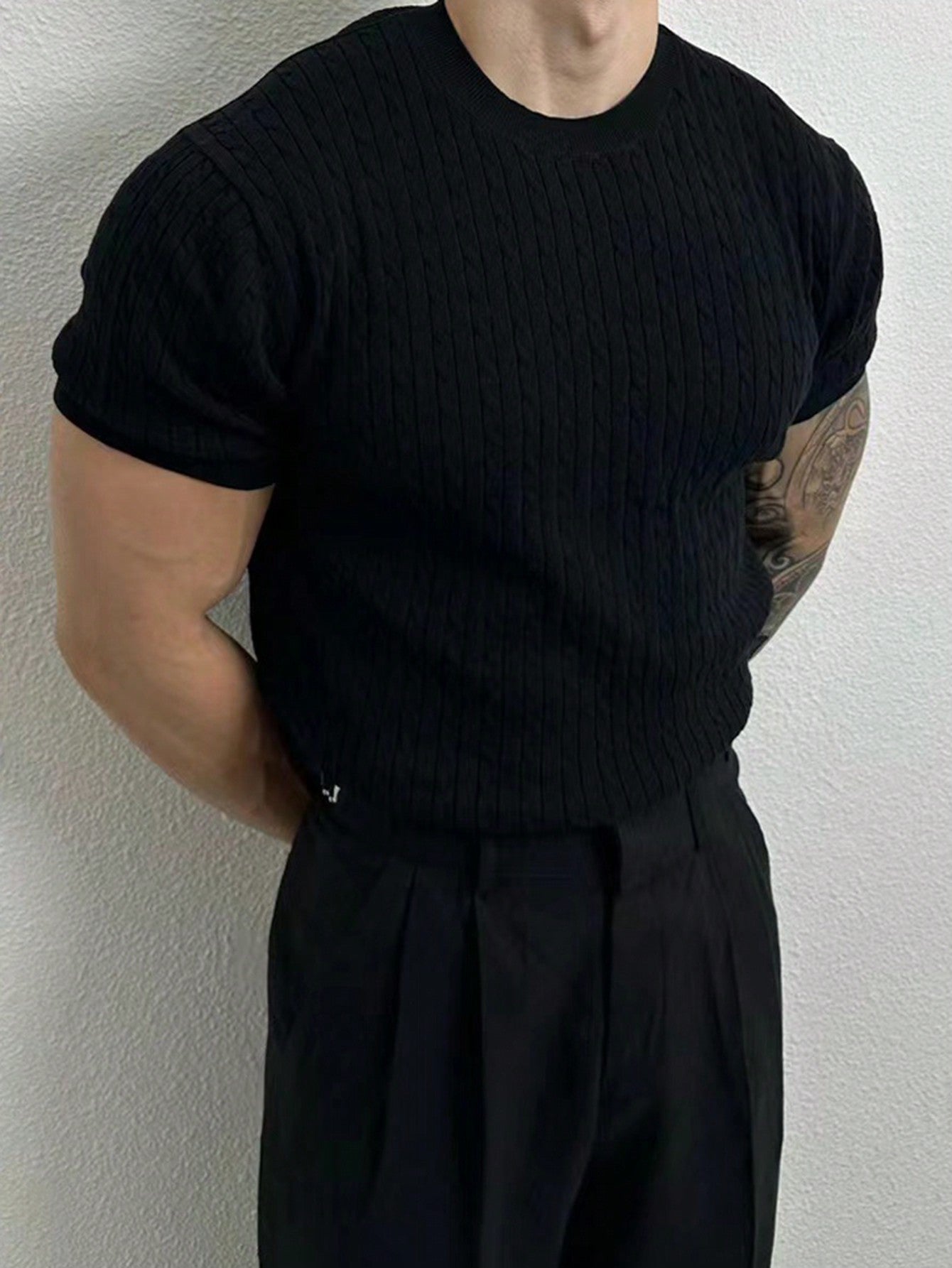 Manfinity Hypemode Men's Solid Color Knitted Short Sleeve Top Black