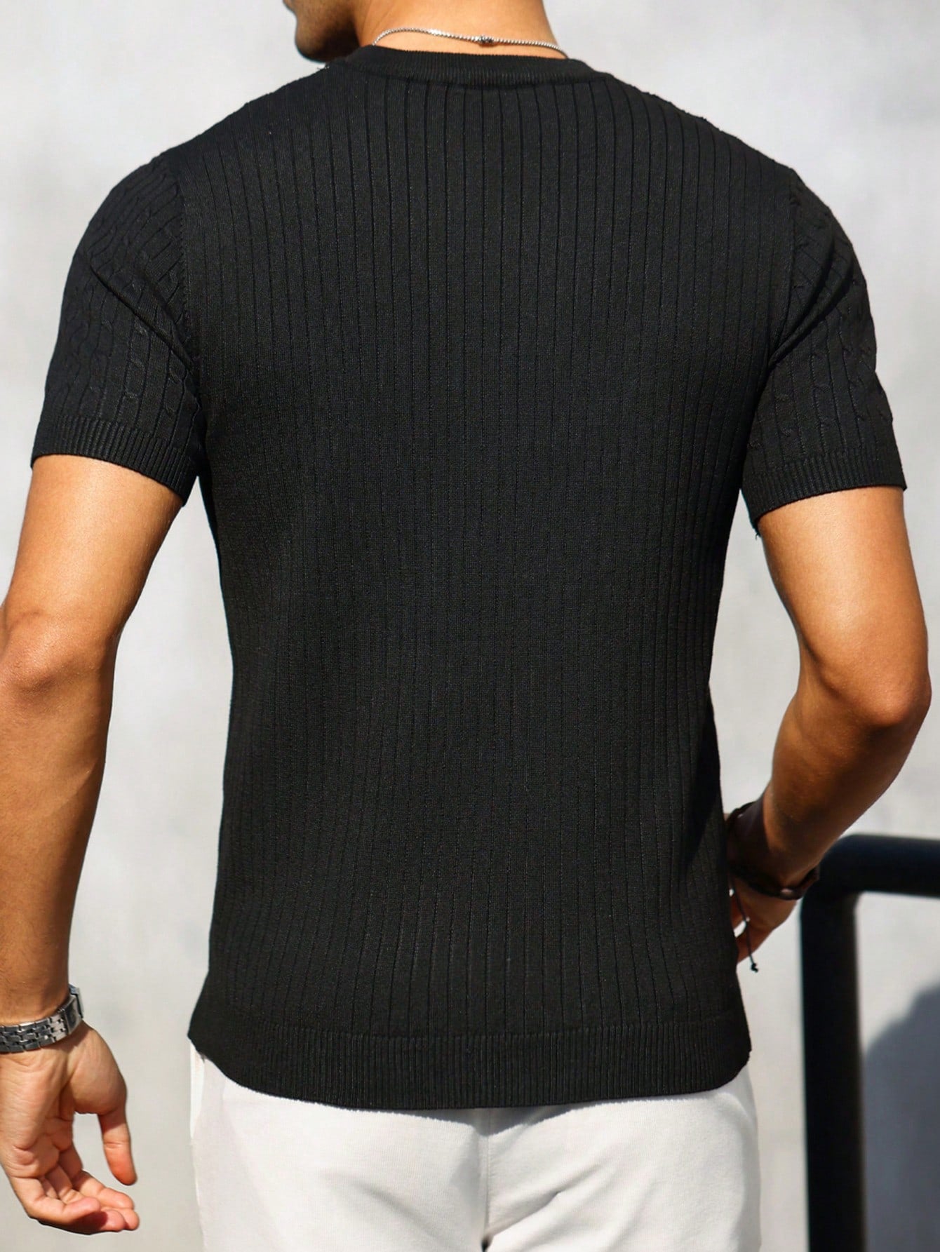 Manfinity Hypemode Men's Solid Color Knitted Short Sleeve Top Black