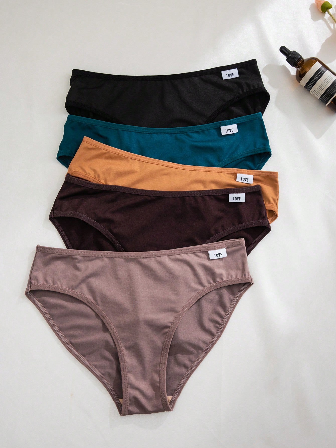 5pcs Women's LOVE Solid Color Comfortable And Breathable Triangle Panties Set Multicolor