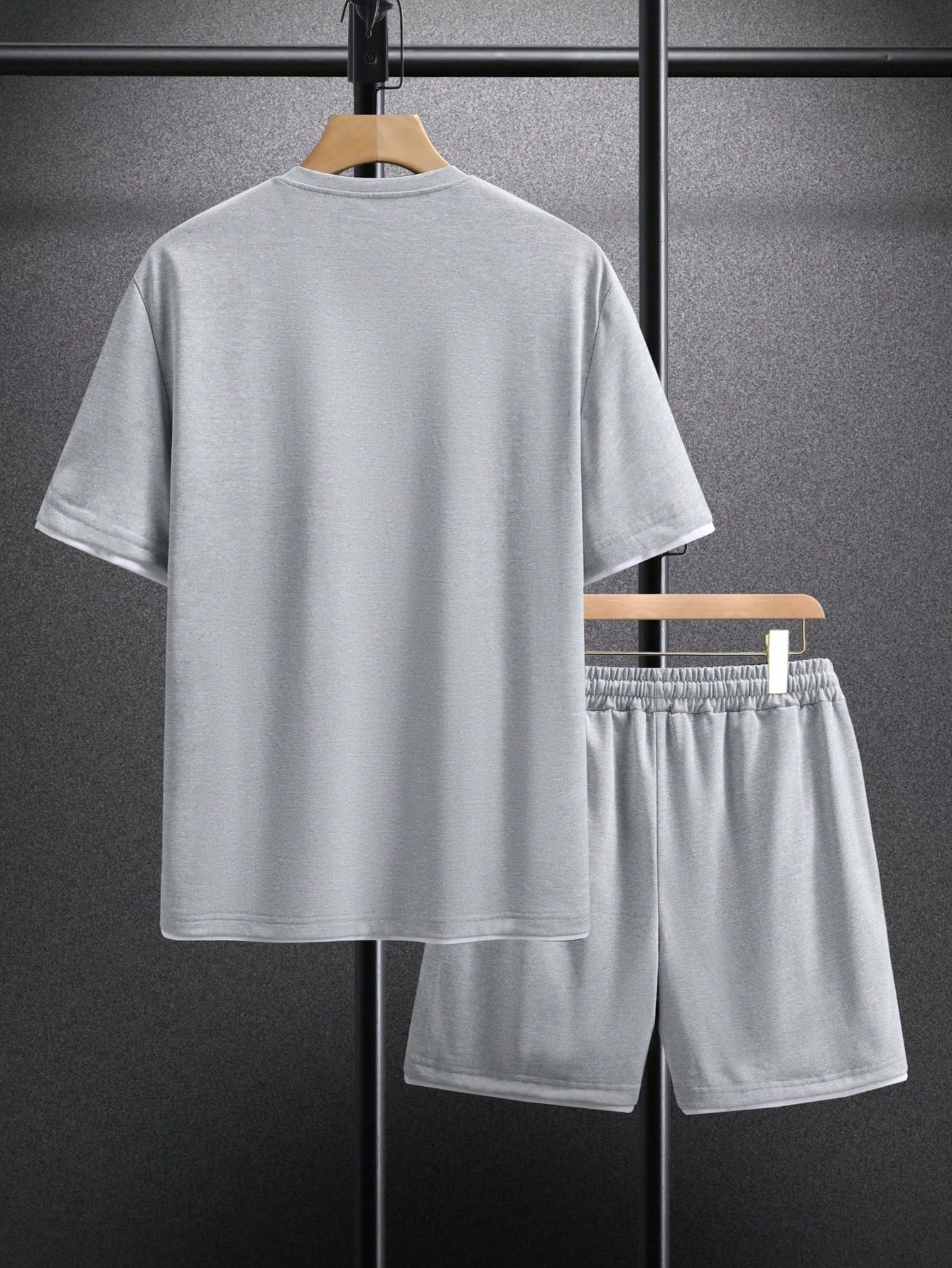 Manfinity Homme Men Letter Patched Detail Contrast Trim Tee & Drawstring Waist Shorts Light Grey
