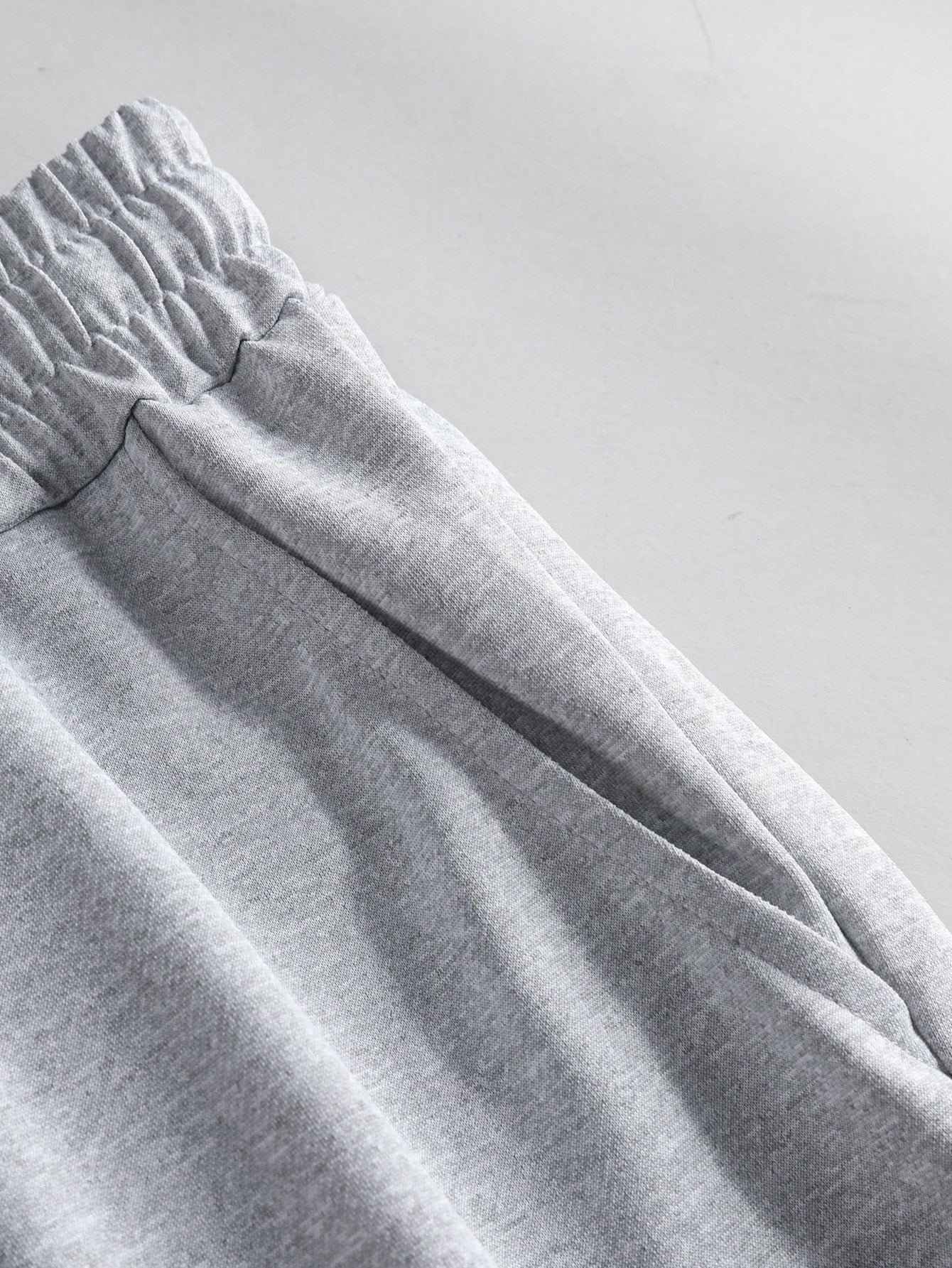 Manfinity Homme Men Letter Patched Detail Contrast Trim Tee & Drawstring Waist Shorts Light Grey
