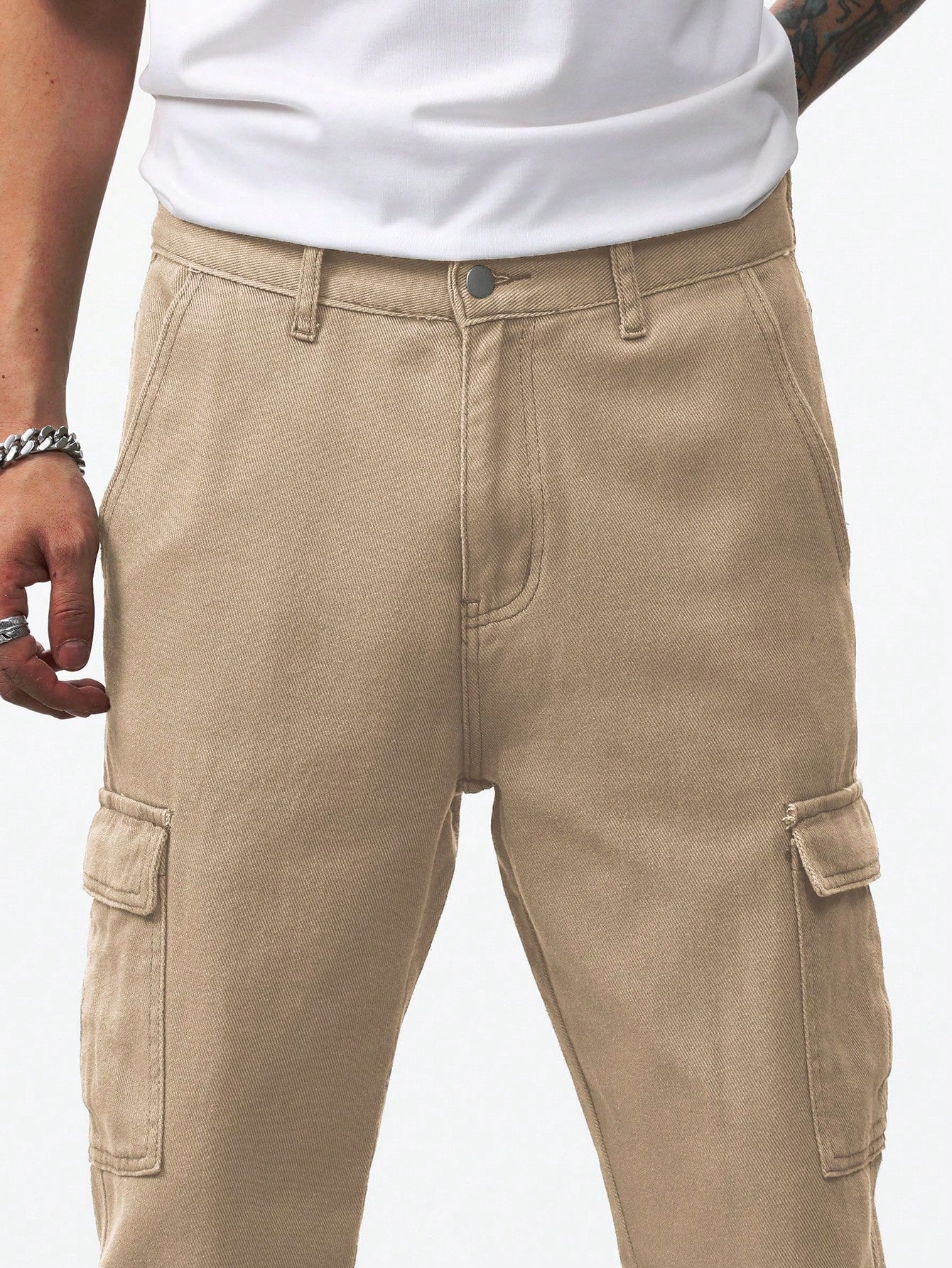 Manfinity RivetRise Men Flap Pocket Side Cargo Jeans Khaki