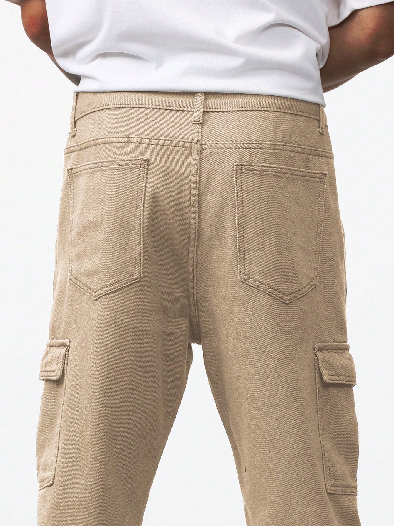 Manfinity RivetRise Men Flap Pocket Side Cargo Jeans Khaki