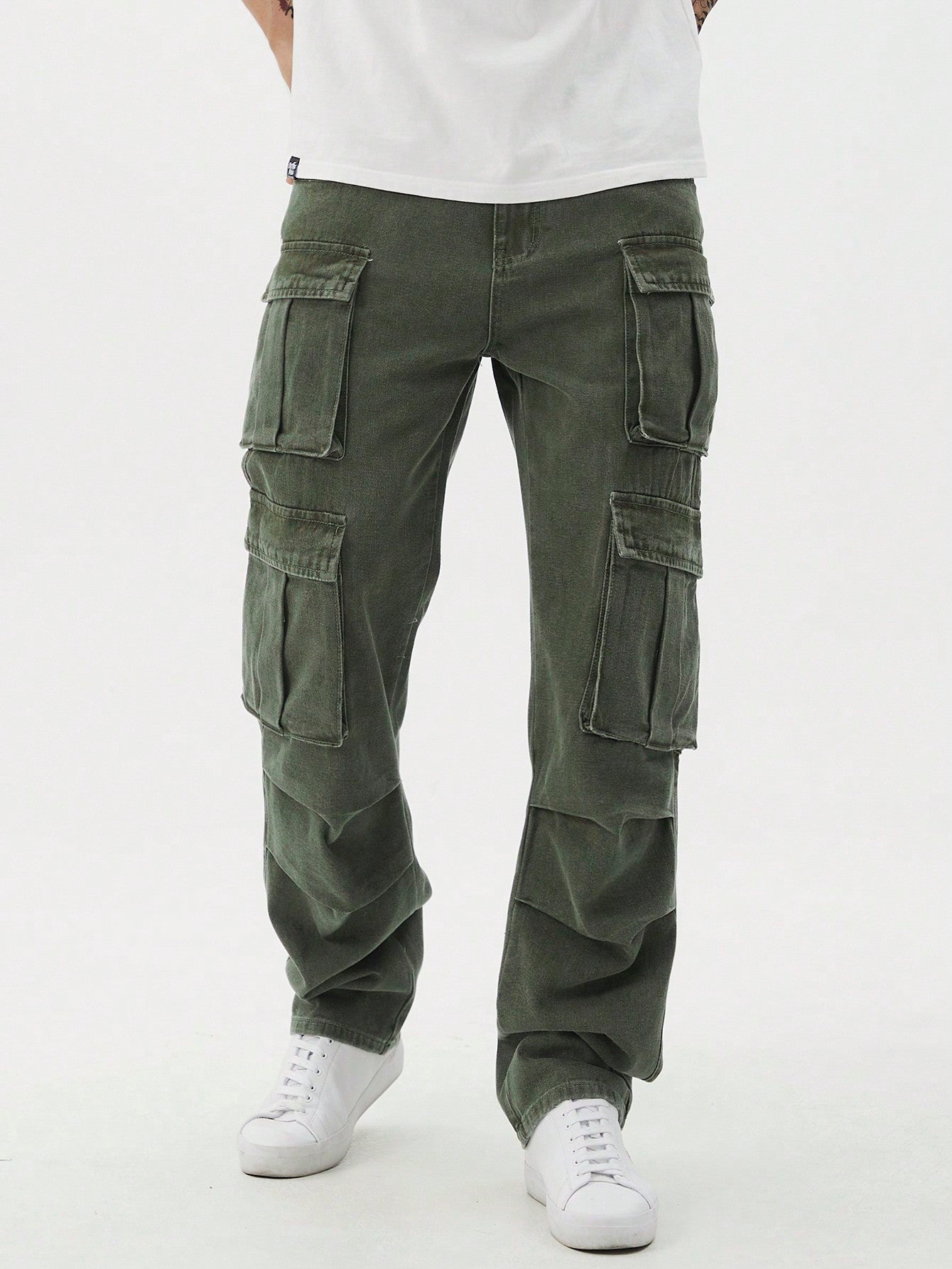 Manfinity EMRG Men Casual Washed Denim Cargo Pants, Plain Olive Green Long Straight Leg Washed Cargo Jeans, For Husband, Boyfriend Gifts Army Green