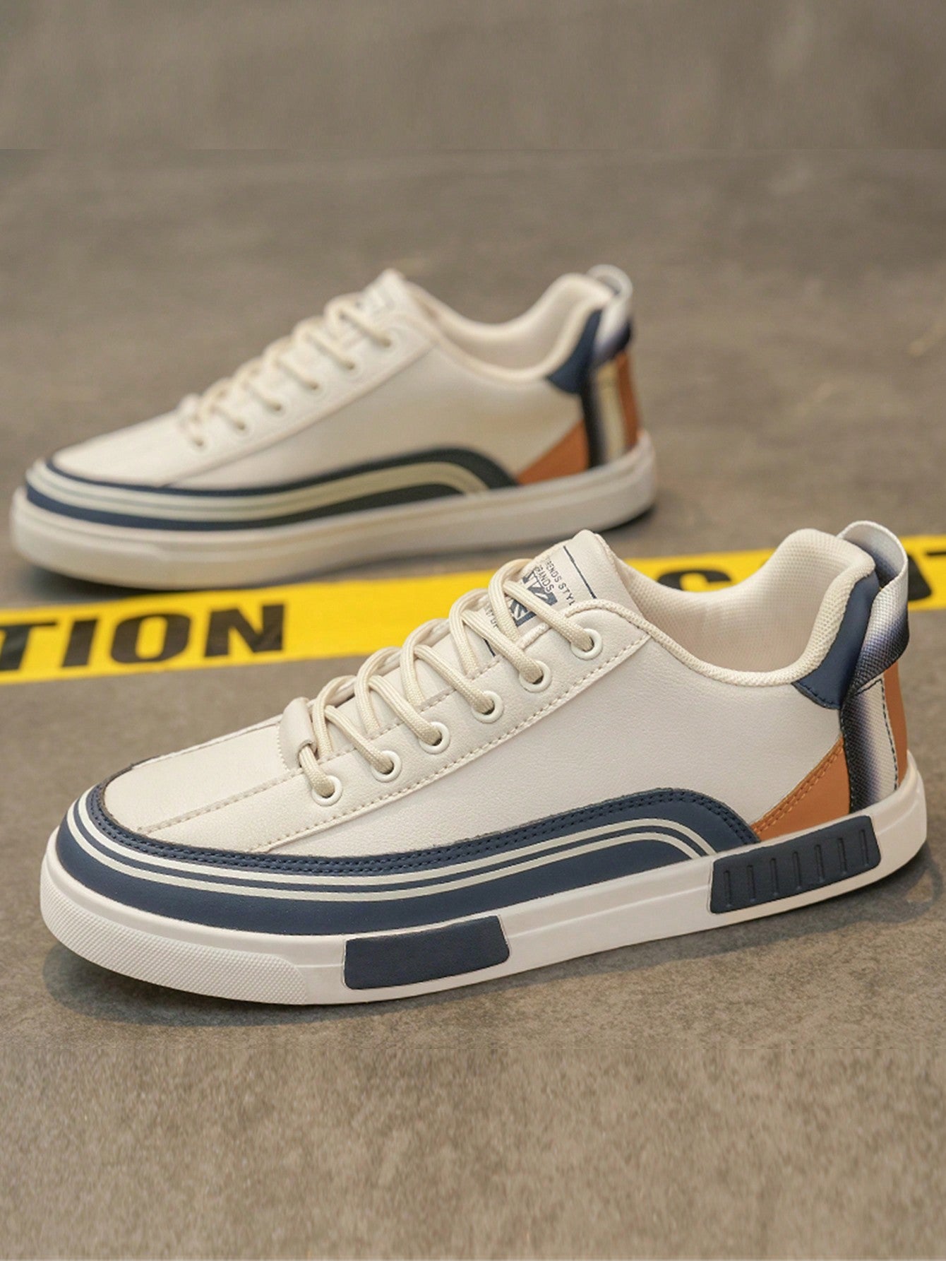Men's Sport Shoes Summer New Leather Non-Slip Wear-Resistant Flat Comfortable Men's Skate Shoes Large Size 47 Outdoor Casual Men's Hiking Shoes Fashion Luxury Men's Flat Slip-On Sport Shoes Deodorizing Casual Leather Sport Men's Skateboard Shoes Beige