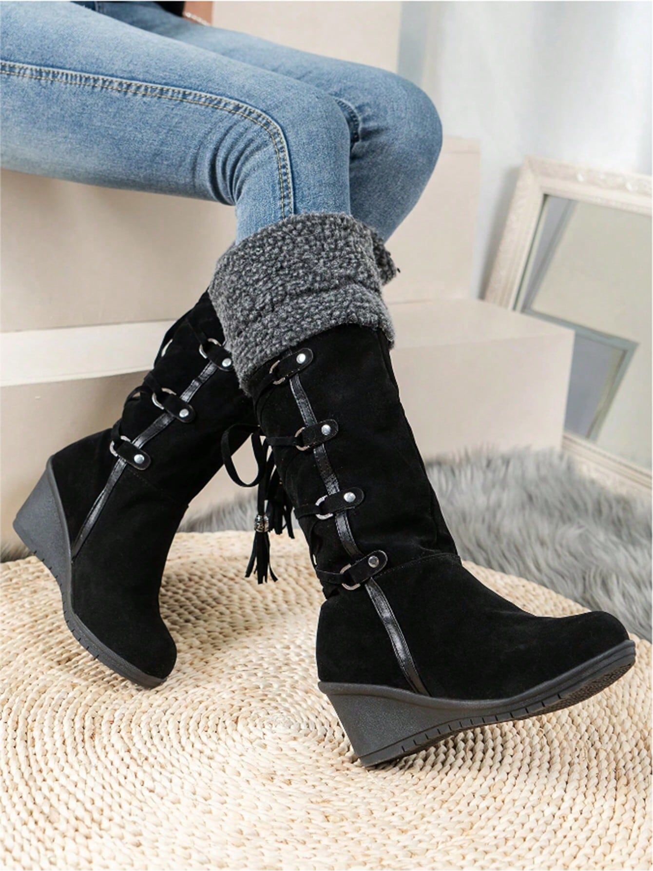 Fashionable Cross-Tied Fringe Rivet Decor Faux Fleece Platform Boots, Faux Shearling Black Winter Snow Boots Black
