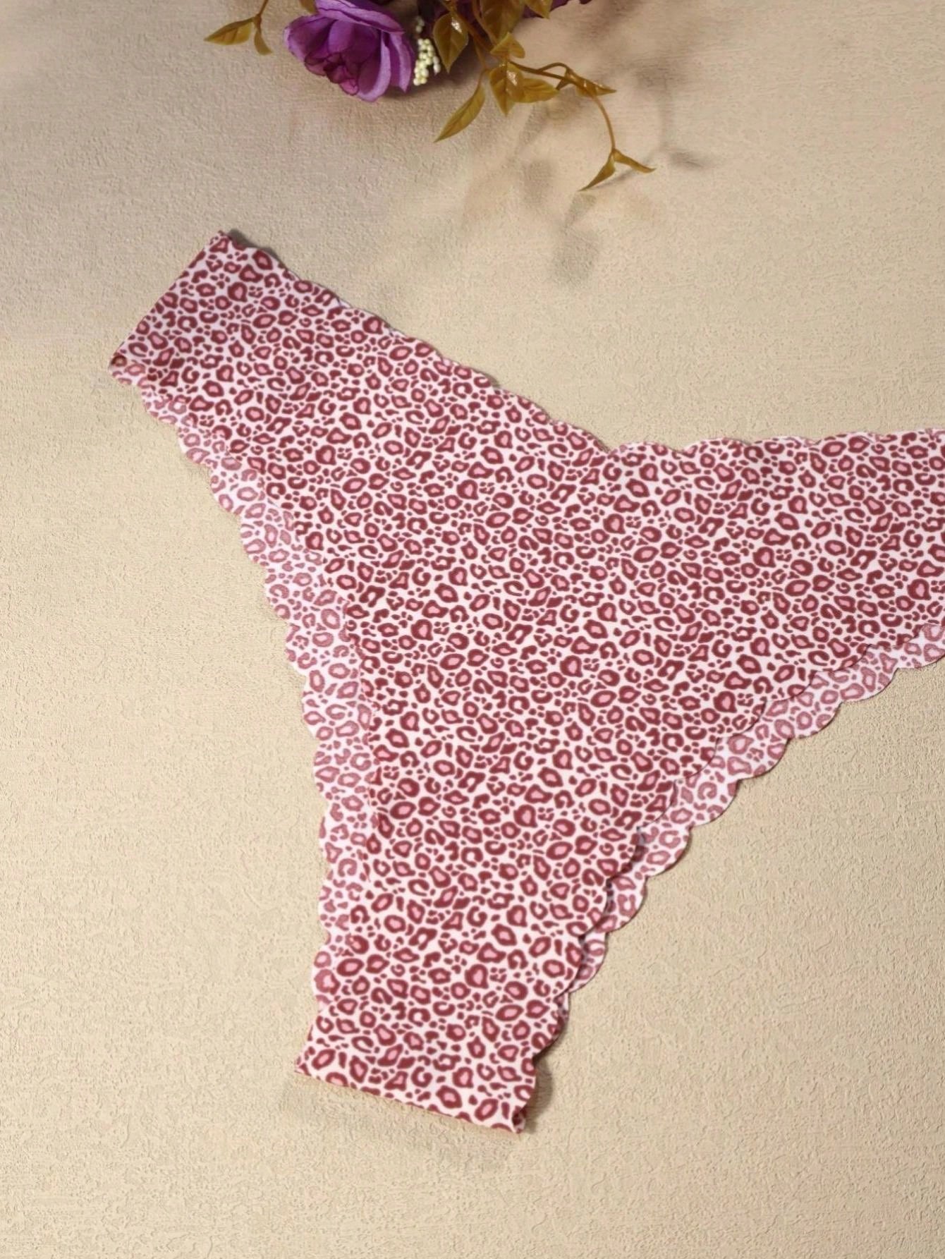 10pcs Women Seamless Wavy Edge Breathable Comfortable Soft Fabric Sexy Triangle Panties Multicolor