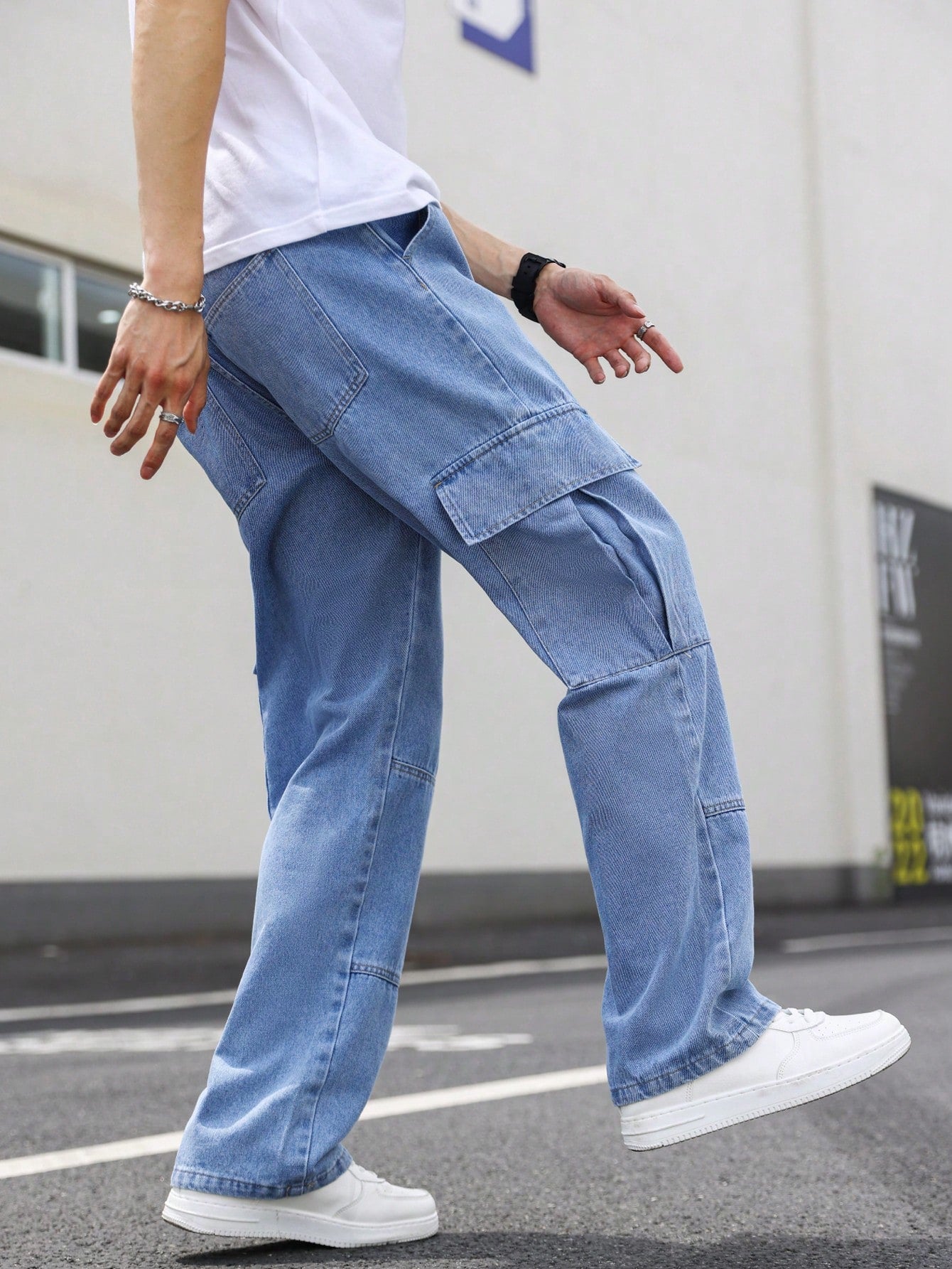 Manfinity EMRG Men's Casual Cargo Jeans With Flap Side Pockets, Plain Long Baggy Cargo Navy Blue Washed Cargo Jeans, For Husband, Boyfriend Gifts Blue