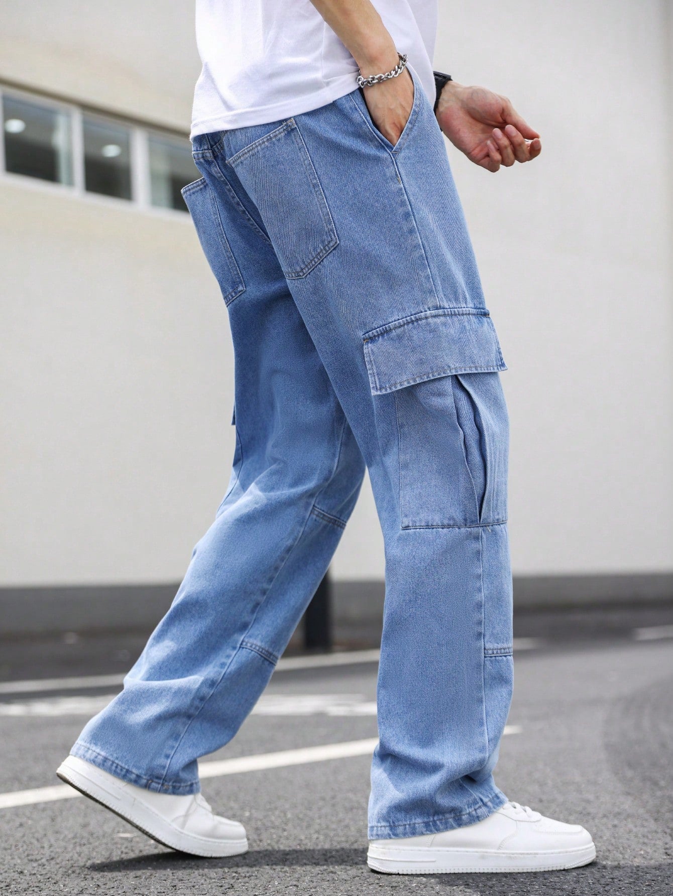 Manfinity EMRG Men's Casual Cargo Jeans With Flap Side Pockets, Plain Long Baggy Cargo Navy Blue Washed Cargo Jeans, For Husband, Boyfriend Gifts Blue